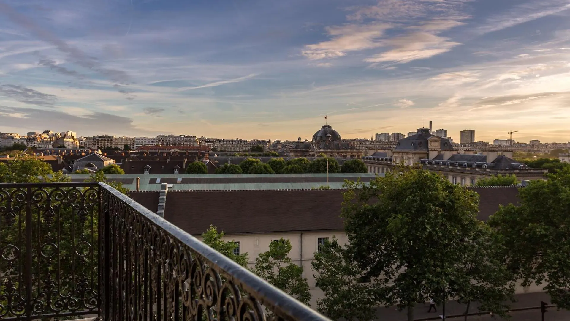Hotel La Comtesse Paris